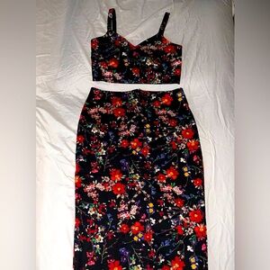 2 piece cropped top and pencil skirt set. NEW WITHOUT TAGS!!